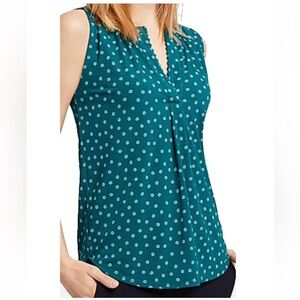 NWT! AT Butterfly Flower Shirred Popover Shell tank lightweight stretchy green